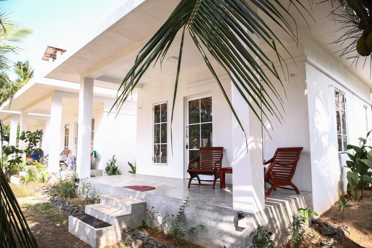 La Perla Bentota Hotel Exterior photo